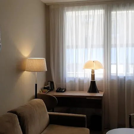 Hotell Western Crequi Part Dieu 4*