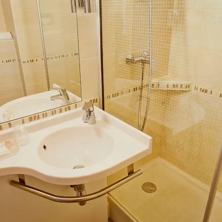 Hotell Western Crequi Part Dieu