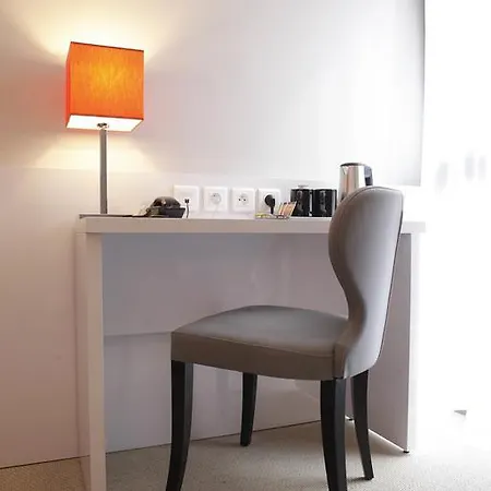 Otel Western Crequi Part Dieu 4*